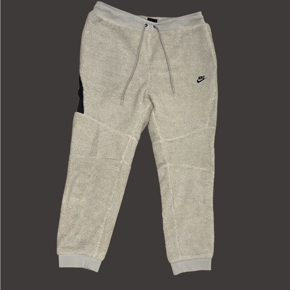 Nike Fleece Sweatpants NWOT - Picture 1 of 3